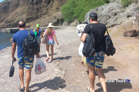 Wycieczka łodzią do jaskini Aguas Belas + grill