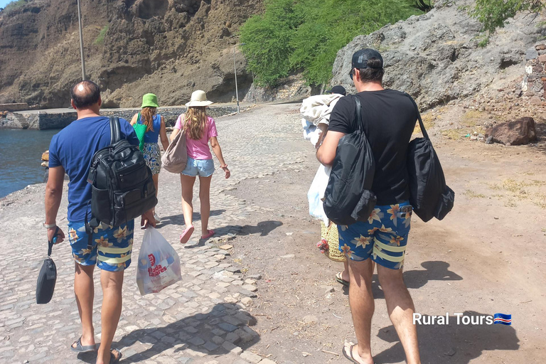 Wycieczka łodzią do jaskini Aguas Belas + grill