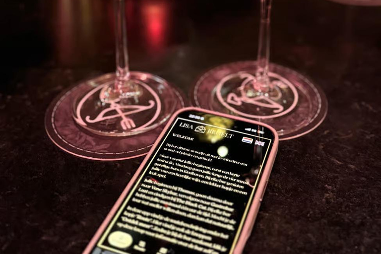 Utrecht: Wine tour with drinks & games