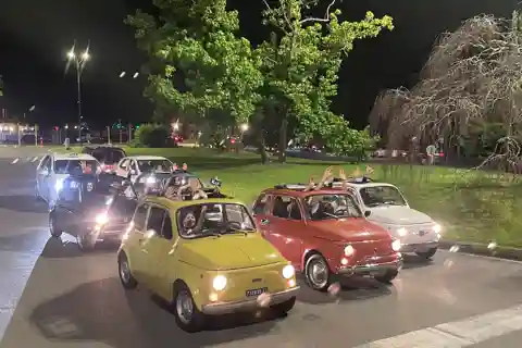 Florence Night Drive: Vintage 500 självkörande, 20:30-22