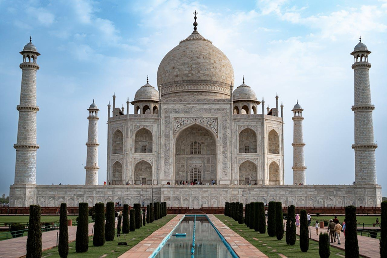 Agra: Private Taj Mahal Half-Day City Sightseeing Tour