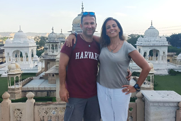 Jaipur : Marché aux fleurs, Fort d&#039;Amber, Temple des singes et visite de la villeVisite guidée sans guide