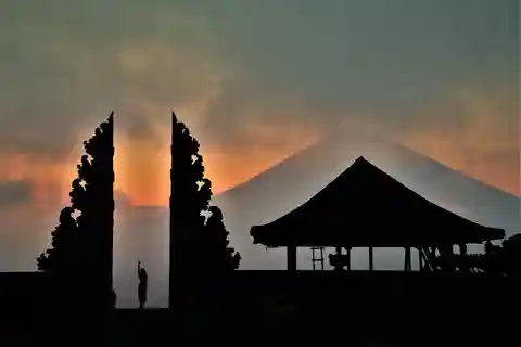 Bali : Visite du temple Besakih et des portes du ciel du temple Lempuyang