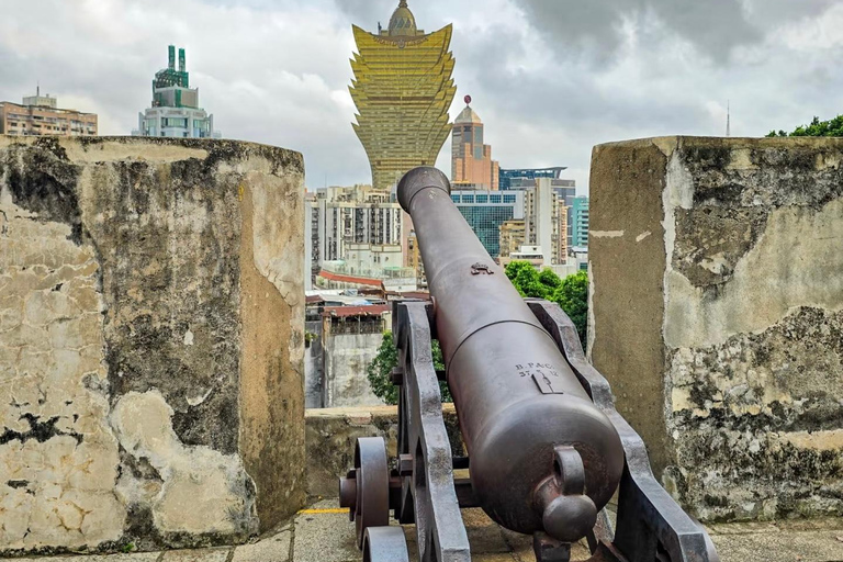 Macau Heritage Day Tour: Explore the Historic Old Town Guide for other languages