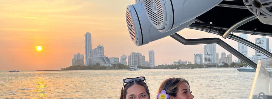 Sunset Party open bar sur la baie en partageant avec les locaux