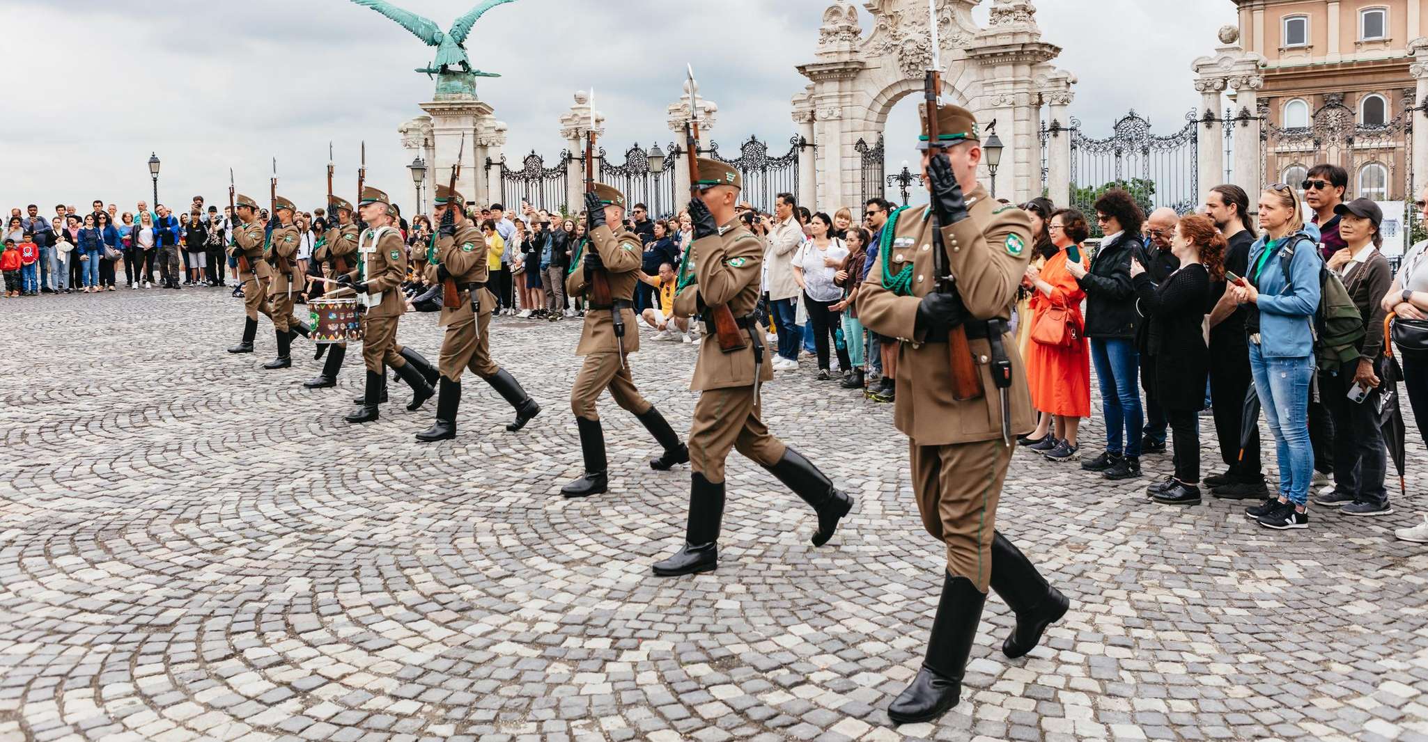 3-Hour Orientation Walking Tour of Buda and Pest photo 9