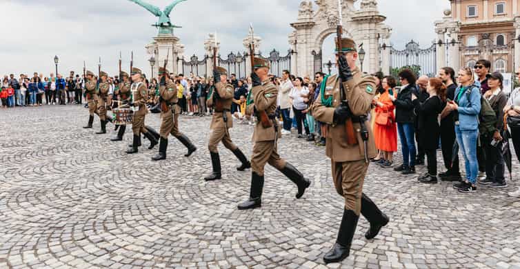 3-Hour Orientation Walking Tour of Buda and Pest photo 9