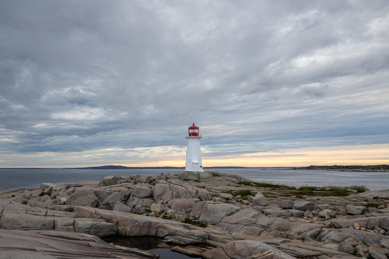 Tour esclusivo in auto per piccoli gruppi a Halifax con Peggy's Cove