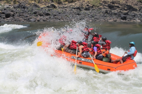 Victoria Falls : Aventure de 2,5 jours de rafting sur le fleuve Zambèze