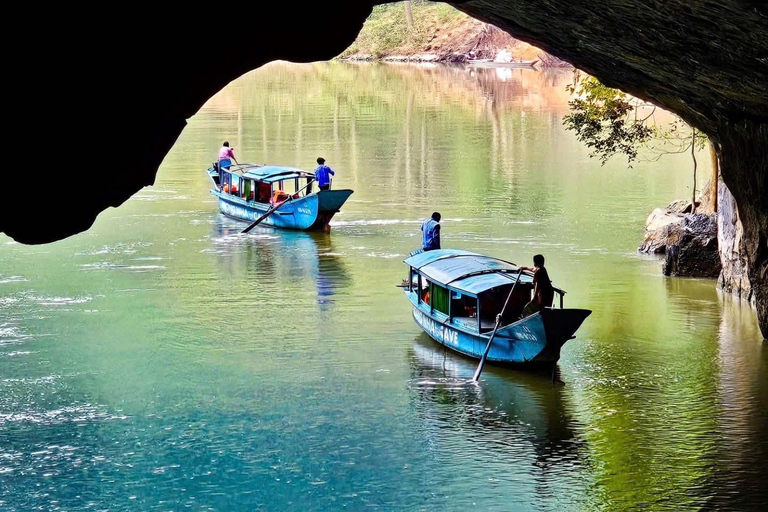 Half-Day Phong Nha Cave Adventure by Dragon Boat Pickup in Phong Nha and drop-off in Hue