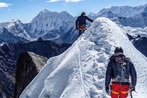 Pico Este de Lobuche Vía Campo Base del Everest