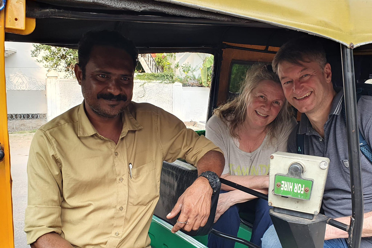 Tour panoramico locale di Fortkochi in Tuk-Tuk