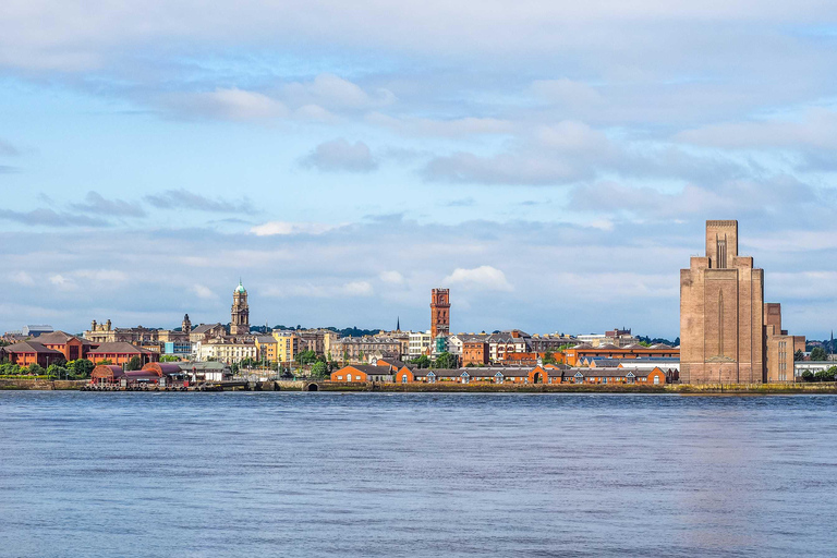 Liverpool: 2-hour Best Intro Walking Tour with a Local 2 Hours - Private Tour