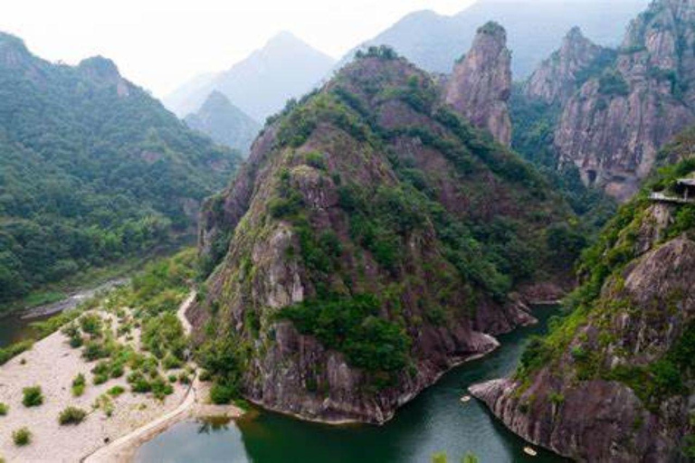 من فيينتيان: جولة فانغ فينغ لمدة يومين مع البحيرة الزرقاء