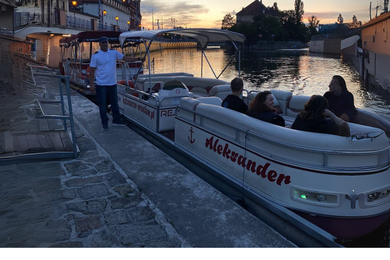 Rejs katamaranem po architekturze WrocławiaWrocław: rejs katamaranem i architektura