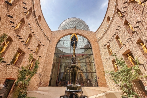 Von Barcelona aus: Dalí und das mittelalterliche Girona Privater Tagesausflug