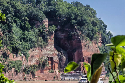 Excursion d&#039;une journée dans la région panoramique du Grand Bouddha de Leshan et dans le parc des pandas