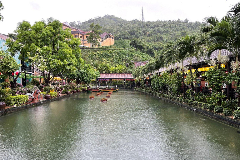 From Da Nang/Hoi An: Golden Bridge Ba Na Hills 1 dayFrom Hoi An: Golden Bridge Ba Na Hills 1 day with lunch