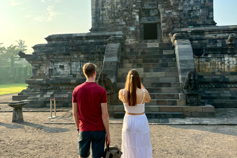 Borobudur klättra upp och Prambanan dagstur