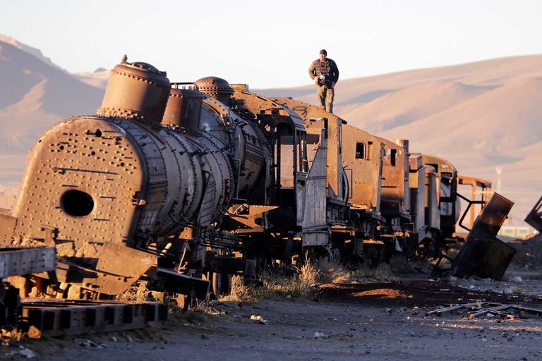 From Puno: La Paz City Tour - Salar de Uyuni 4 days From Puno: La Paz - Uyuni 4 days