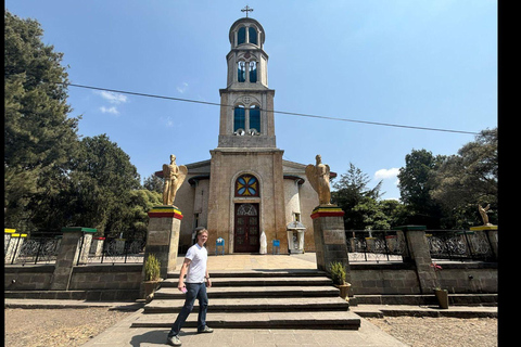 Addis Ababa: Guided City Tour with Museum Entry