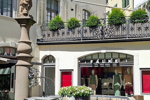 Zurich: Old Town Highlights Walking Tour with a Local Guide Zurich: Old Town Guided Walking Tour with Local Guide - 2h