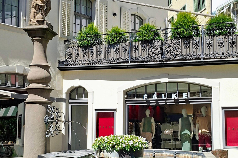 Zurich: Old Town Highlights Walking Tour with a Local Guide Zurich: Old Town Guided Walking Tour with Local Guide - 2h