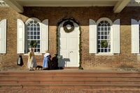 Colonial Williamsburg, Christmas Walking Tour - Housity
