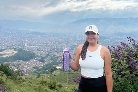 MEDELLÍN: Wanderung zu den Wolken: Erkunde den Cerro de las 3 Cruces (3-Kreuze-Berg)