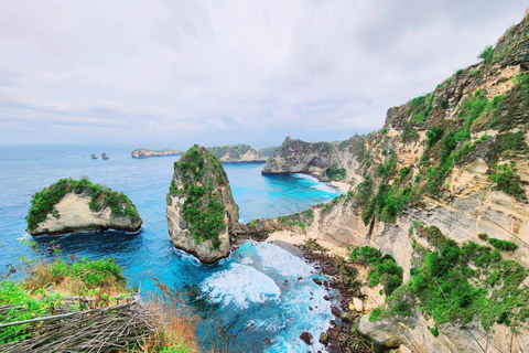 Nusa Penida : Visite guidée d&#039;une journée avec un chauffeur local comme guide