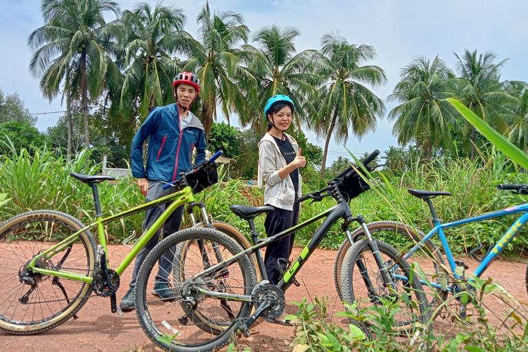 Battambang: Cykeltur för lokala försörjningsmöjligheter