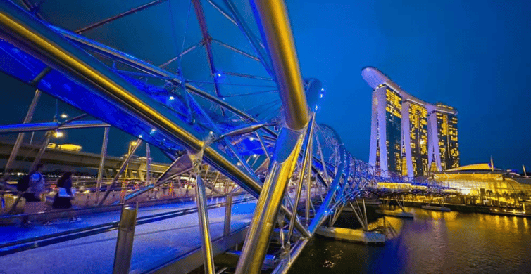 Singapore: Sunset River Cruise and Glittering Light Shows photo 3