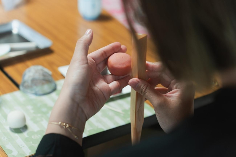 Tokio: SAKURA Wagashi y prueba de té en un jardín japonés