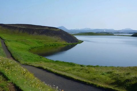 Private Diamond Circle Tour from Akureyri