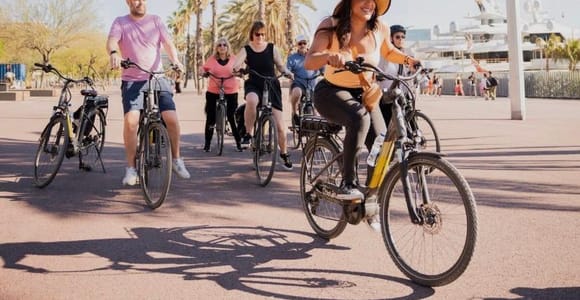 Barcelona: E-Bike Tour with Tapas, Montjuïc, and Beach