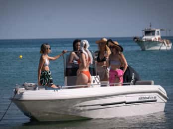 From Milos: Half-Day Private Cruise to Kleftiko & Sikia Cave