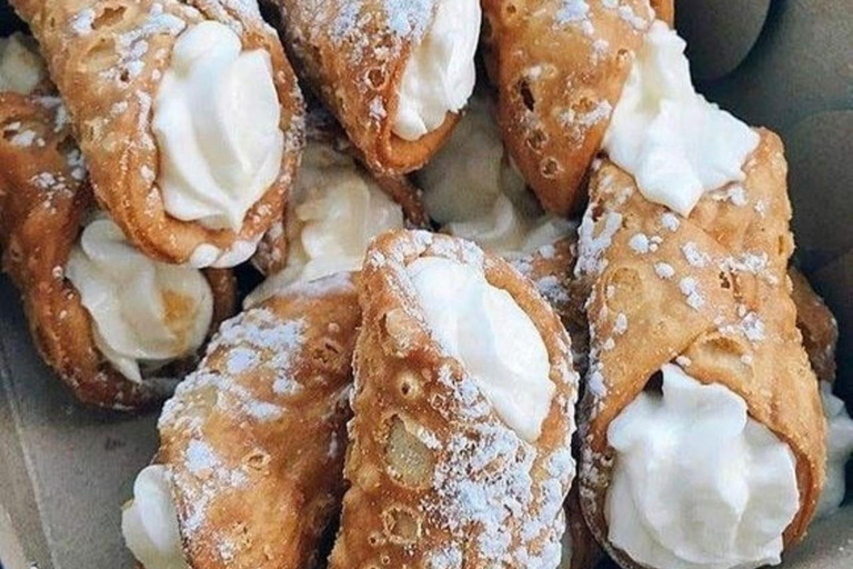 Montreal: Best Street Food Tour With A Local Guide Montreal: 3 Hours Private Food Tasting Walking Tour