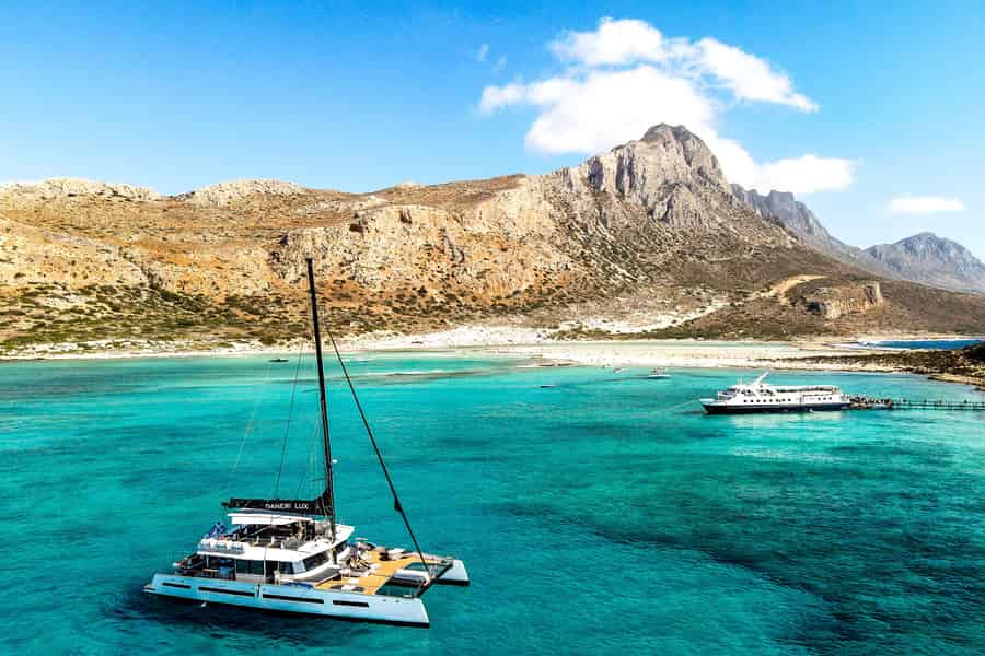 Kissamos: All-inclusive-Katamaran-Kreuzfahrt nach Balos und Gramvousa. Foto: GetYourGuide