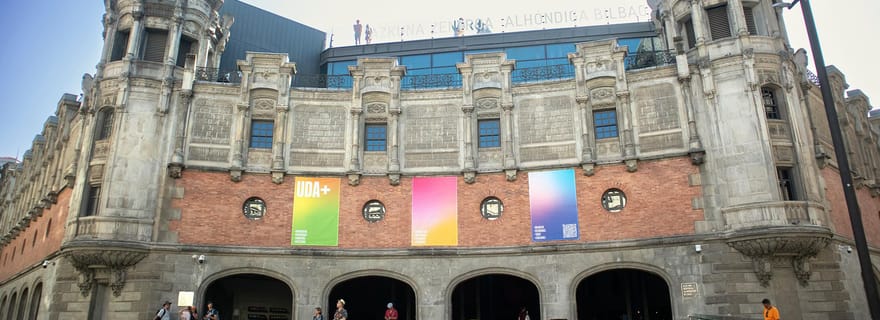 Alhóndiga de Bilbao : l'art expliqué par les artistes