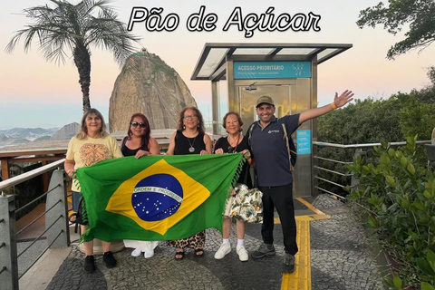 Rio de Janeiro: Private Airport Transfer with Meet & Greet - GIG & SDU