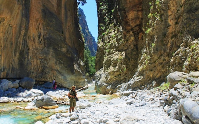 Samaria Gorge Day Trip from Heraklion with Pickup