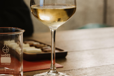 . Bordeaux: Create Your Own White Wine at a Tasting Class . Bordeaux: Create Your Own White Wine at a Food Tasting Workshop