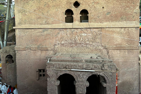 Toegang tot de rotskerken van Lalibela