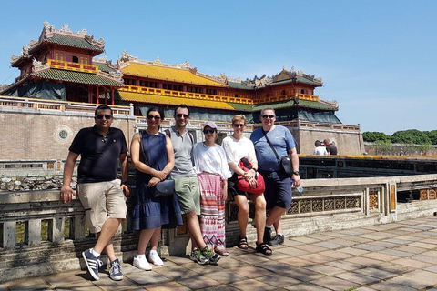 De Da Nang/Hoi An : Visite de luxe de la ville de Hué avec le col de Hai VanVisite avec droits d&#039;entrée