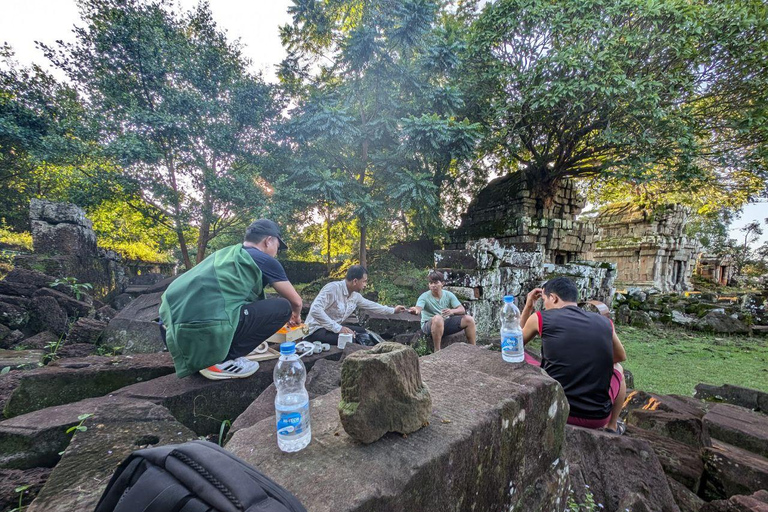 Siem Reap: Ukryte świątynie w dżungli i piknik – wycieczka w małej grupie