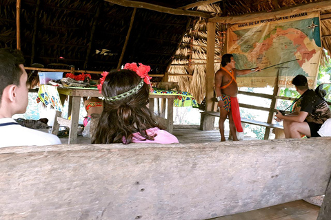 Panama Stad: Bezoek onze Emberá inheemse cultuur, jungle en watervallen