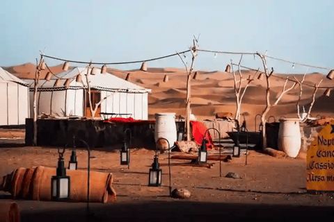 Da Marrakech: Magico tour del deserto di 3 giorni a Fes attraverso il SaharaCampo Deluxe: Tenda di lusso (consigliato)