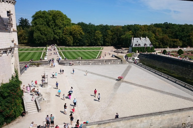 Paris to Loire Valley Castles Chambord & Chenonceau -DayTrip