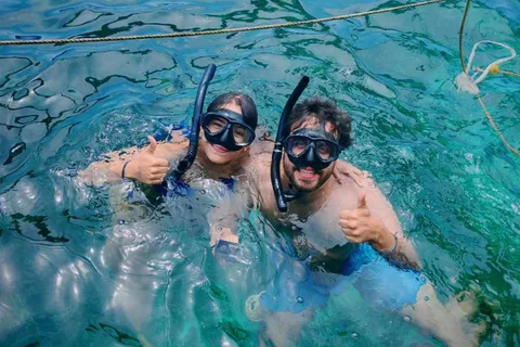 Boracay: Island Hopping with Lunch and Crystal Cove Island