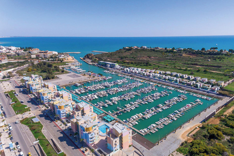 Sea Shuttle & City Tour Vilamoura ⇄ Albufeira Albufeira: Shuttle Two way Albufeira to Vilamoura with Train